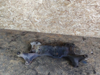 балка подвески передняя (подрамник) Toyota Avensis 1 поколение (T220) 2000, 2.0 л., дизель, МКПП, седан