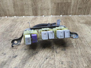 блок предохранителей Toyota Corolla Verso 2 поколение AR10 2007, 2.2 л., дизель, МКПП