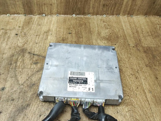 блок управления двигателем Toyota Corolla Verso 2 поколение AR10 2007, 2.2 л., дизель, МКПП, 89661-0F111, MB175800-4040