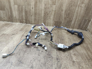 дверная проводка Toyota Corolla Verso 2 поколение AR10 2007, 2.2 л., дизель, МКПП, 821510F020