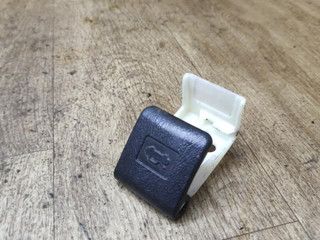 ручка открывания капота Toyota Carina E 1 поколение T190 1995, 1.8 л., 7A-FE, бензин, МКПП, универсал, передний привод
