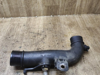 патрубок интеркулера Toyota Corolla Verso 2 поколение AR10 2007, 2.2 л., дизель, МКПП, 17362-OR011