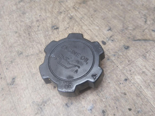 пробка маслозаливная Toyota Carina E 1 поколение T190 1995, 1.8 л., 7A-FE, бензин, МКПП, универсал, передний привод