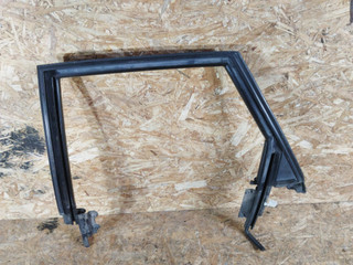 рамка двери Audi 80 B3 1991, 1.8 л., бензин, МКПП, седан