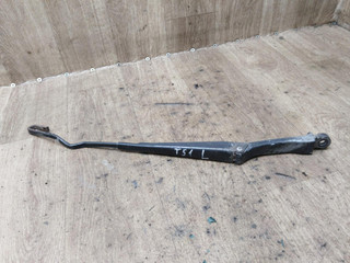 щеткодержатель (поводок стеклоочистителя, дворник) Volkswagen Passat B3 1993, 1.8 л., бензин, универсал