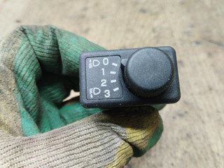 кнопка корректора фар Nissan Almera Tino V10 2003, 2.2 л., дизель
