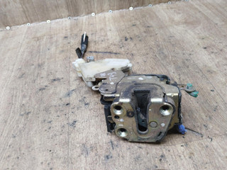 замок двери передней правой Nissan Almera Tino V10 2003, 2.2 л., дизель, 8055261U66