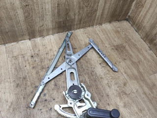 стеклоподъемник передний правый Toyota Yaris XP9 2007, 1.5 л., 1NZ-FE, бензин, АКПП, чёрный, седан, передний привод