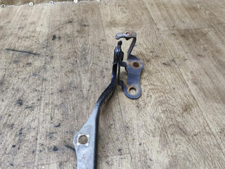петля капота левая Toyota Yaris XP9 2007, 1.5 л., 1NZ-FE, бензин, АКПП, чёрный, седан, передний привод