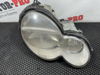 фара правая Mercedes-Benz C-Класс W203/S203/CL203 CL203.747 2001, 2.3 л., M 111.981, бензин, АКПП, 345, купе, задний привод, A2038202261