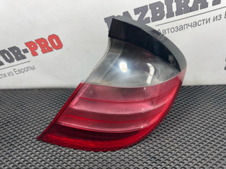 фонарь задний правый Mercedes-Benz C-Класс W203/S203/CL203 CL203.747 2001, 2.3 л., M 111.981, бензин, АКПП, 345, купе, задний привод, A2038200864