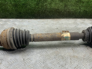 полуось передняя левая (приводной вал, ШРУС) Renault Laguna 2 поколение 2002, 1.9 л., DCi, дизель, 6МКПП, хетчбэк 5 дв., 8200079913
