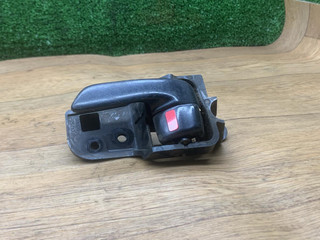 ручка внутренняя передняя левая Toyota Carina E 1 поколение T190 1998, 2.0 л., 2C, дизель, МКПП, универсал