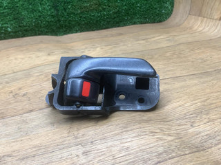 ручка внутренняя передняя правая Toyota Carina E 1 поколение T190 1998, 2.0 л., 2C, дизель, МКПП, универсал