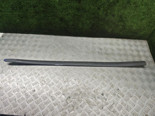 молдинг двери передней правой Opel Corsa B 1998, 1.0 л., X 10 XE, бензин, МКПП, хетчбэк 3 дв.