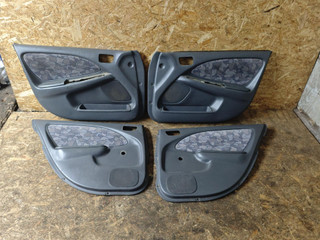 Обшивка двери (комплект) Toyota Avensis 1 поколение (T220) 1998, 2.0 л., 2C, дизель, МКПП, седан