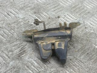 замок багажника Toyota Avensis 1 поколение (T220) 1998, 2.0 л., 2C, дизель, МКПП, седан