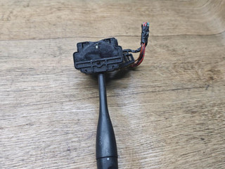 переключатель поворотов Nissan Almera N15 1998, 1.4 л., бензин, МКПП, хетчбэк 5 дв.