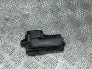 ручка внутренняя задняя левая Toyota Avensis 1 поколение (T220) 1999, 2.0 л., 2C, дизель, МКПП, хетчбэк 5 дв.