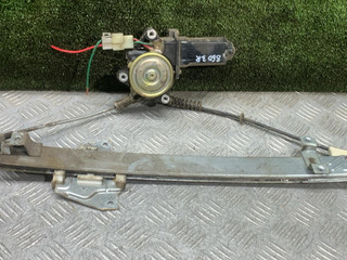 стеклоподъемник электрический задний правый Mitsubishi Pajero 2 поколение 1996, 3.0 л., 6G72 (SOHC 12V), бензин, АКПП, внедорожник 5 дв.
