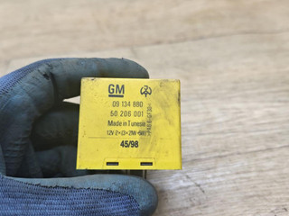 реле (прочие) Opel Astra G 1999, 1.8 л., X 18 XE1, бензин, хетчбэк 3 дв., 09134880, 50206001