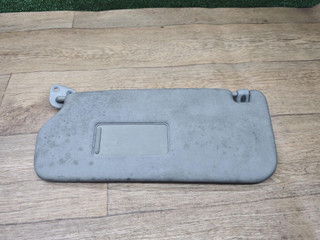козырек солнцезащитный Toyota Avensis 1 поколение (T220) 1999, 2.0 л., 2C, дизель, МКПП, хетчбэк 5 дв.