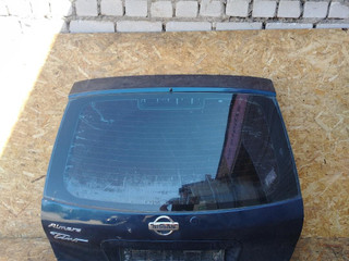крышка багажника (дверь 3-5) Nissan Almera Tino V10 2001, 2.2 л., дизель, МКПП, минивэн