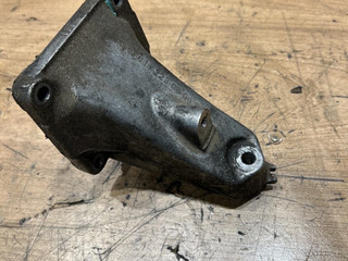 кронштейн двигателя Mercedes-Benz Vito W638 2000, 2.2 л., МКПП, задний привод, 6112230604