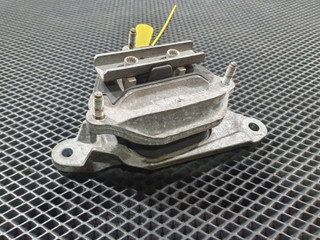 подушка крепления КПП Audi A8 D4/4H 2012, 4.2 л., CDRA, бензин, седан, 8K0399115BK, 8K0399151