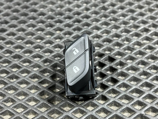 кнопка центрального замка Buick Envista 1 поколение 2024, 1.2 л., бензин, АКПП, внедорожник 5 дв., 84546241, 1342309, 84546241