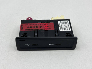 разъем AUX / USB Mercedes-Benz GLB-Класс 1 поколение 2021, 2.0 л., бензин, АКПП, внедорожник 5 дв., A2478204002