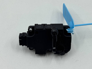 моторчик заслонки печки Mercedes-Benz EQS V297 2021, электро, АКПП, седан, A0999063502