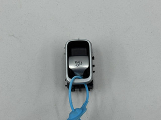 кнопка открытия багажника Mercedes-Benz EQS V297 2021, электро, АКПП, седан, A2239051703