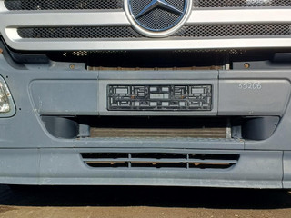 бампер передний Mercedes-Benz Actros 2 поколение (MP2) 2007, 11.9 л., OM 541.974, дизель, АКПП, серебристый