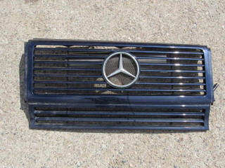 решетка радиатора Mercedes-Benz G-Класс W463 2002, 4.0 л., OM 628.962, дизель, АКПП, внедорожник 5 дв.