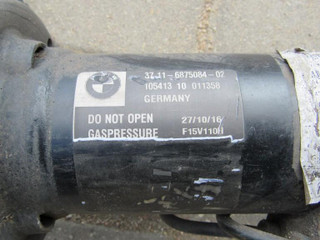 амортизатор передний правый BMW X5 F15 2017, 3.0 л., N57 D30 B, дизель, АКПП, внедорожник 5 дв., 6875084
