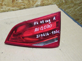 фонарь крышки багажника правый Audi A4 B8/8K 2009, 2.0 л., CAHA, дизель, АКПП, седан