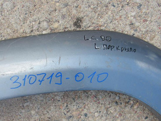 накладка колесной арки Toyota Land Cruiser Prado 2 поколение J90 1998, 3.0 л., 1KZ-TE, дизель, АКПП, внедорожник 5 дв.