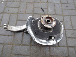 ступица передняя левая BMW X5 F15 2013, 3.0 л., N57 D30 B, дизель, АКПП, внедорожник 5 дв., 6869869