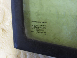 форточка передняя правая Mercedes-Benz Sprinter 2 поколение (W906) 2008, 1.8 л., M 271.951, бензин