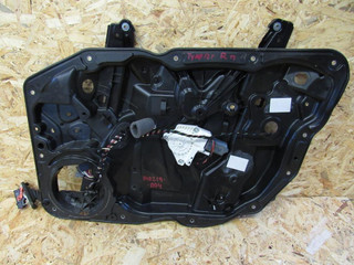 стеклоподъемник передний правый Volkswagen Touareg 2 поколение 2011, 3.0 л., дизель, внедорожник 5 дв.