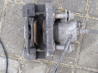 суппорт задний правый BMW X5 F15 2015, 3.0 л., N57 D30 A, дизель, внедорожник 5 дв.