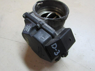 заслонка дроссельная Volkswagen Passat B6 2005, 1.9 л., дизель, седан, 03G128063G