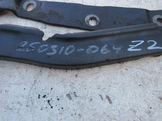 петля крышки багажника Audi A8 D3/4E 2004, 3.0 л., BBJ, бензин, седан, 4E0827299H