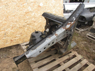 четверть передняя левая Mercedes-Benz M-Класс W164 2005, 3.0 л., OM 642.940, дизель, внедорожник 5 дв.