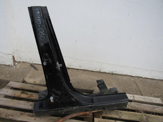 Стойка кузовная центральная правая Mercedes-Benz M-Класс W164 2005, 3.0 л., OM 642.940, дизель, внедорожник 5 дв.