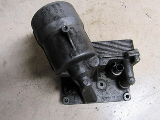 корпус масляного фильтра Volkswagen Multivan T5 2003, 2.5 л., дизель, минивэн, 070115389B
