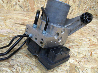 блок ABS BMW 5 серия F07/F10/F11 2010, 2.0 л., N47 D20 C, дизель, седан, 6853400