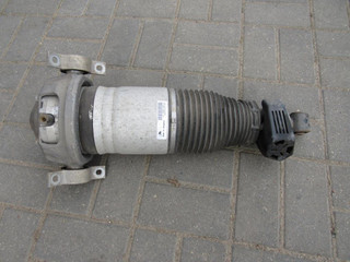 пневмостойка задняя Porsche Cayenne 955 2007, 4.8 л., M 48.51, бензин, внедорожник 5 дв.