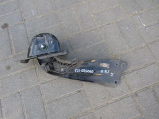 рычаг задний правый Volkswagen Golf 6 поколение 2008, 2.0 л., дизель, хетчбэк 5 дв., 1K0505226H